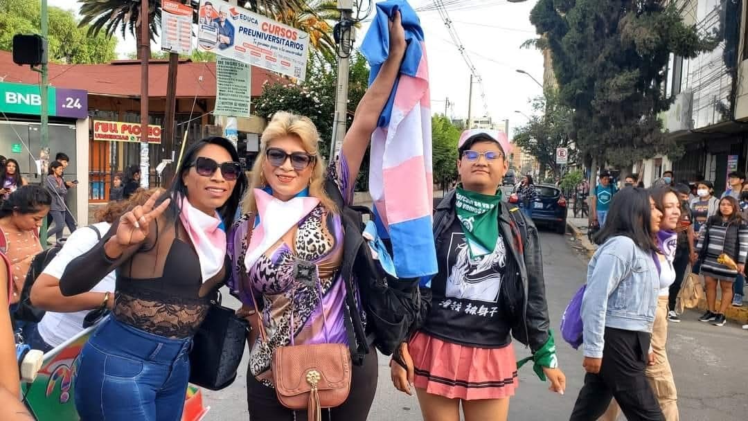 Integrantes del Movimiento Trans Feminista Bolivia