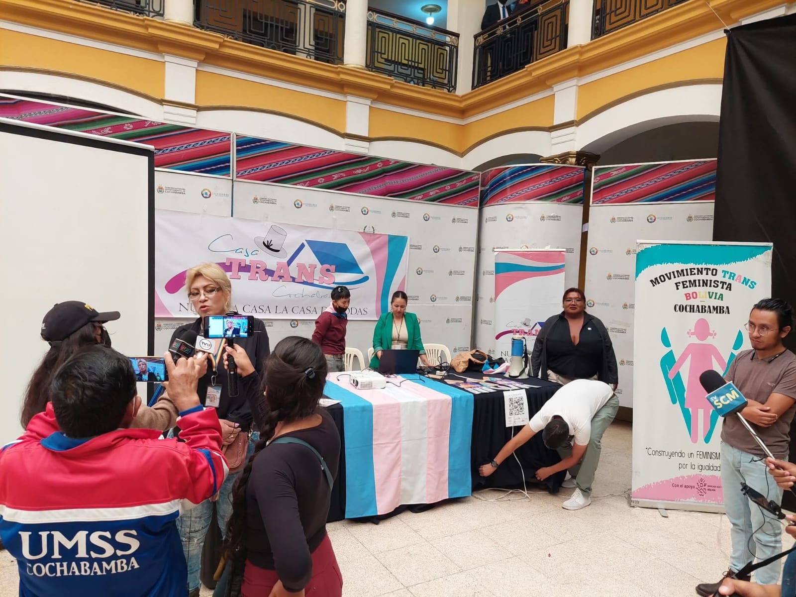 Conferencia de prensa del Movimiento Trans Feminista Bolivia
